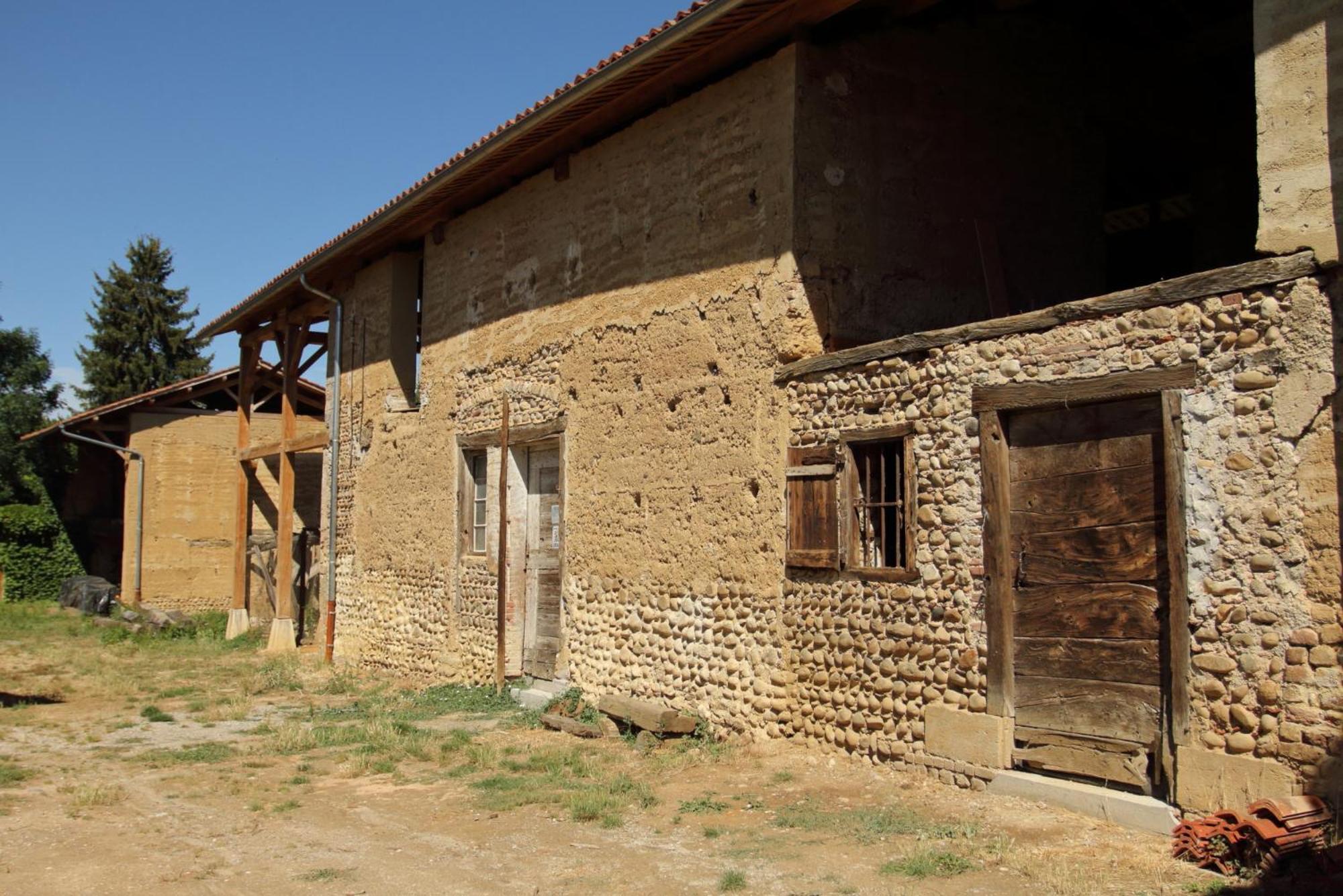 La Ferme De Berlioz Aparthotel La Cote-Saint-Andre Exterior foto